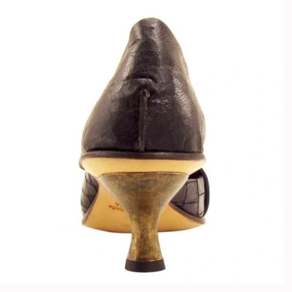 Cydwoq Artisan Embossed Leather Kitten Heel 37 Gem